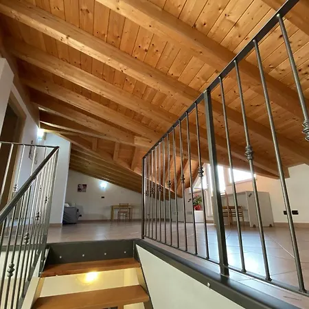 La Terrazza Baldo Garda Tatil Evi *