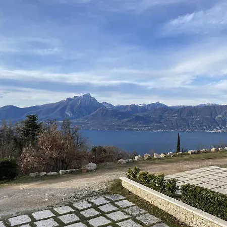 La Terrazza Baldo Garda 펜션 *