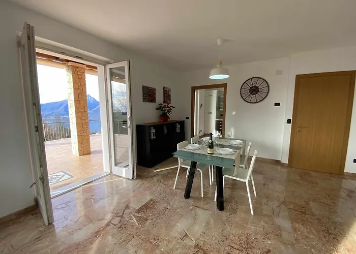 La Terrazza Baldo Garda Σπίτι διακοπών *